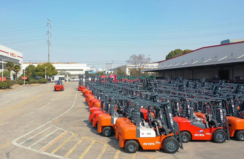 以下是圍繞叉車領域最新技術發(fā)展、市場趨勢及應用場景的原創(chuàng)內(nèi)容梳理
